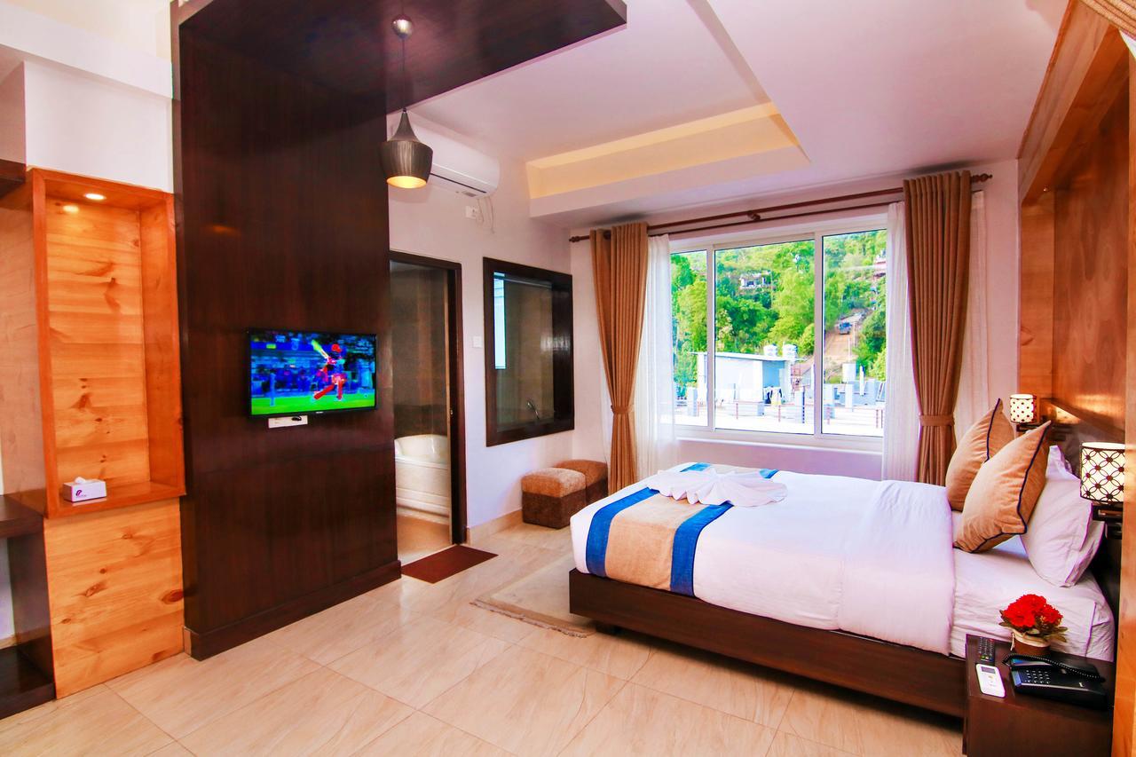 Hotel Lake Paradise بوكْرا المظهر الخارجي الصورة