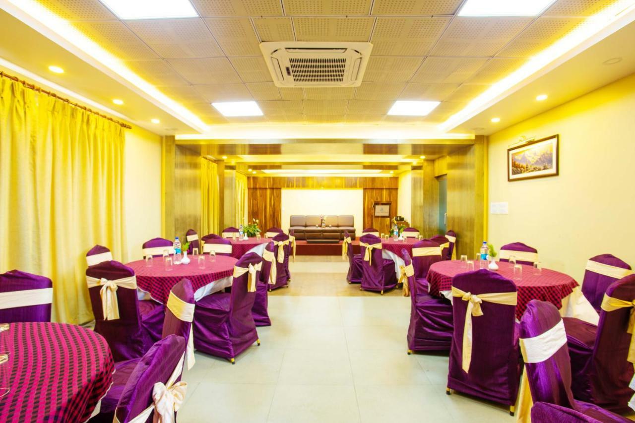 Hotel Lake Paradise بوكْرا المظهر الخارجي الصورة