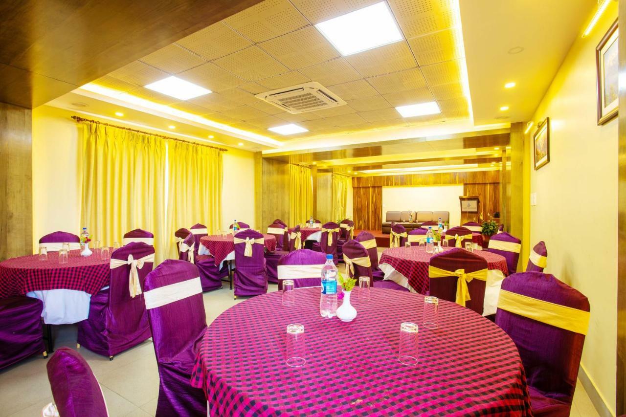 Hotel Lake Paradise بوكْرا المظهر الخارجي الصورة