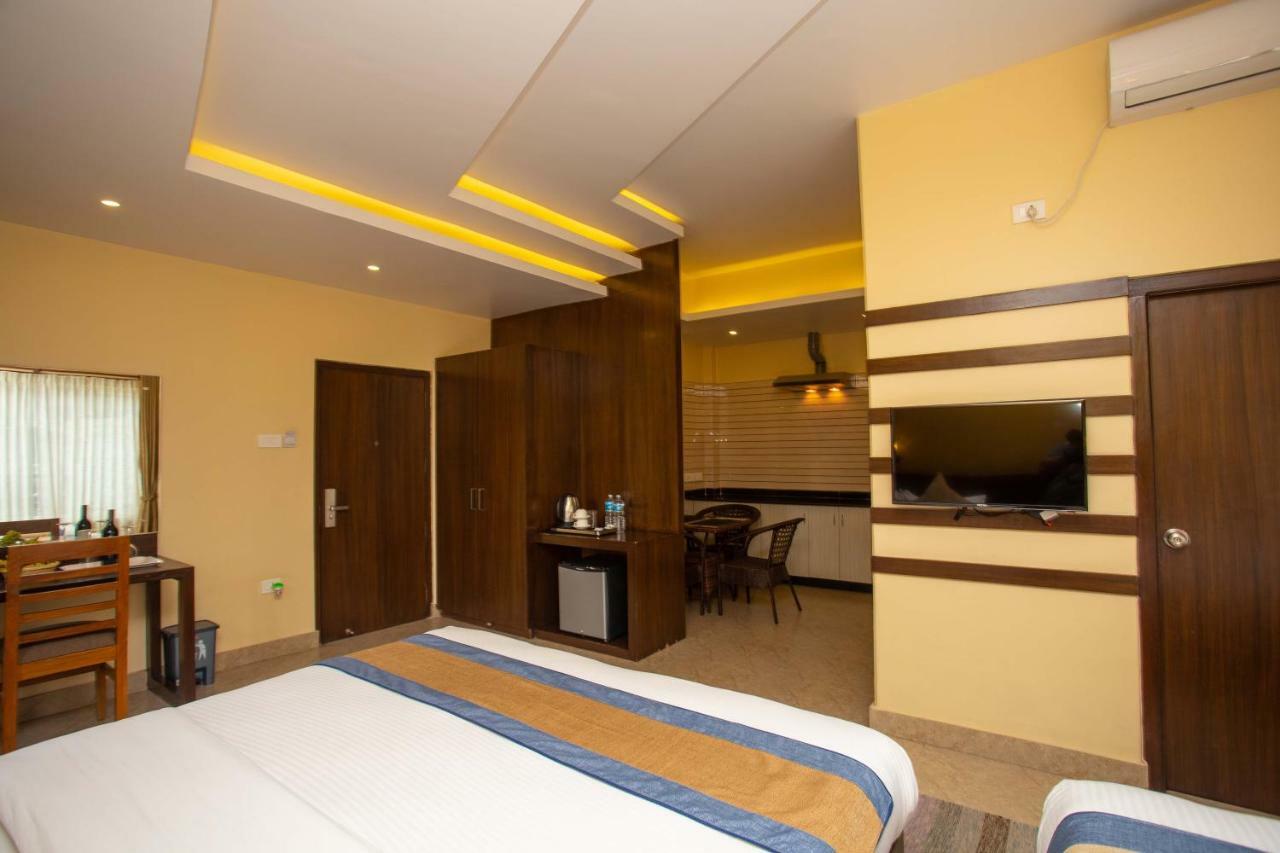 Hotel Lake Paradise بوكْرا المظهر الخارجي الصورة