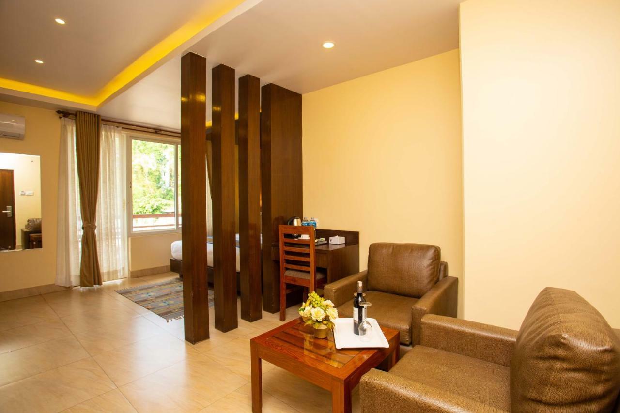 Hotel Lake Paradise بوكْرا المظهر الخارجي الصورة