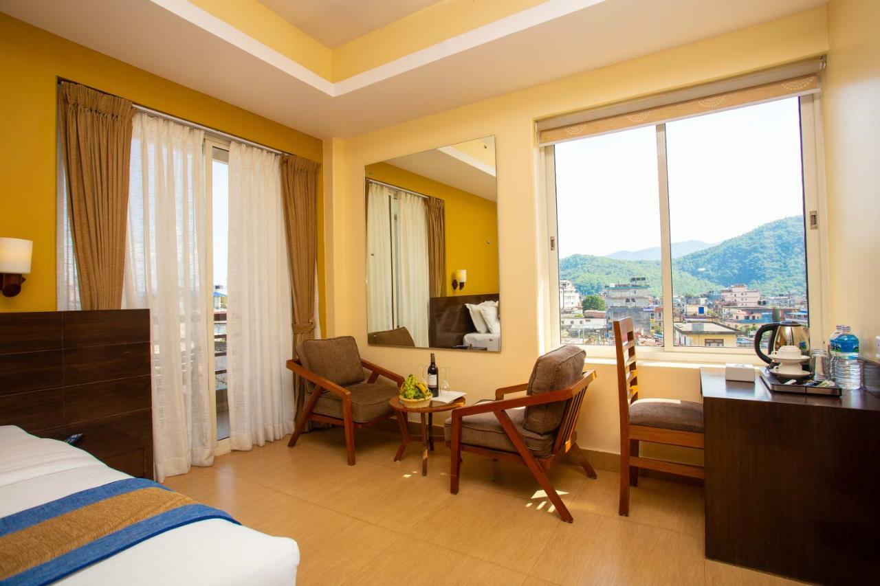 Hotel Lake Paradise بوكْرا المظهر الخارجي الصورة