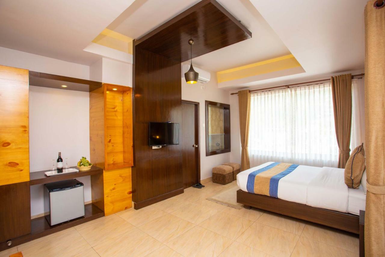 Hotel Lake Paradise بوكْرا المظهر الخارجي الصورة