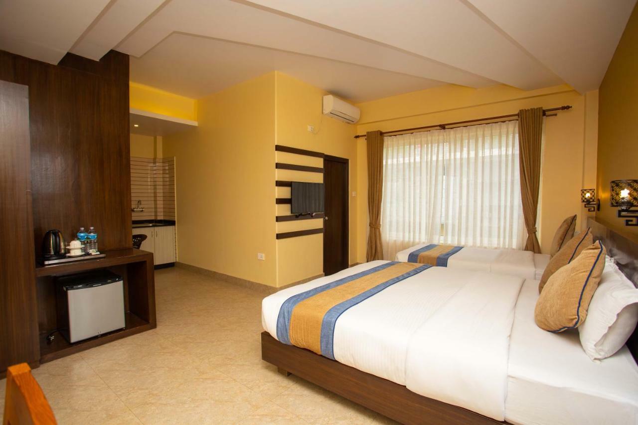 Hotel Lake Paradise بوكْرا المظهر الخارجي الصورة
