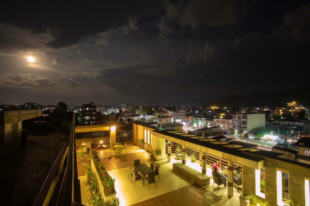 Hotel Lake Paradise بوكْرا المظهر الخارجي الصورة